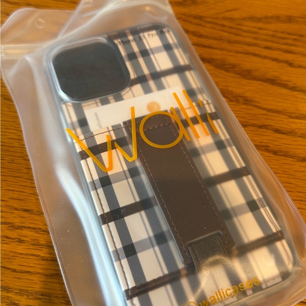Walli Black and White Phone Case